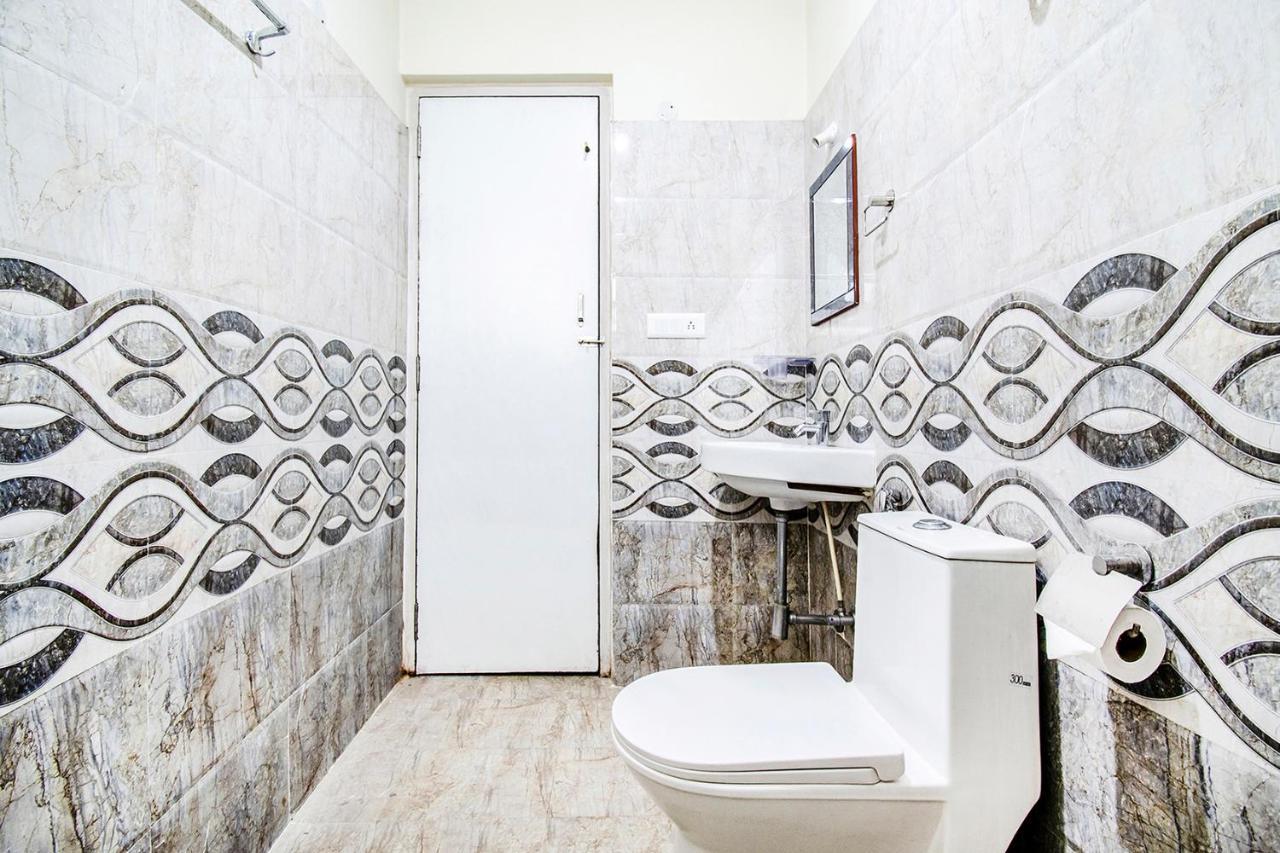 Fabhotel Pride Inn - Nr Tcs Deccan Park, Hitech City Haïdarabad Extérieur photo